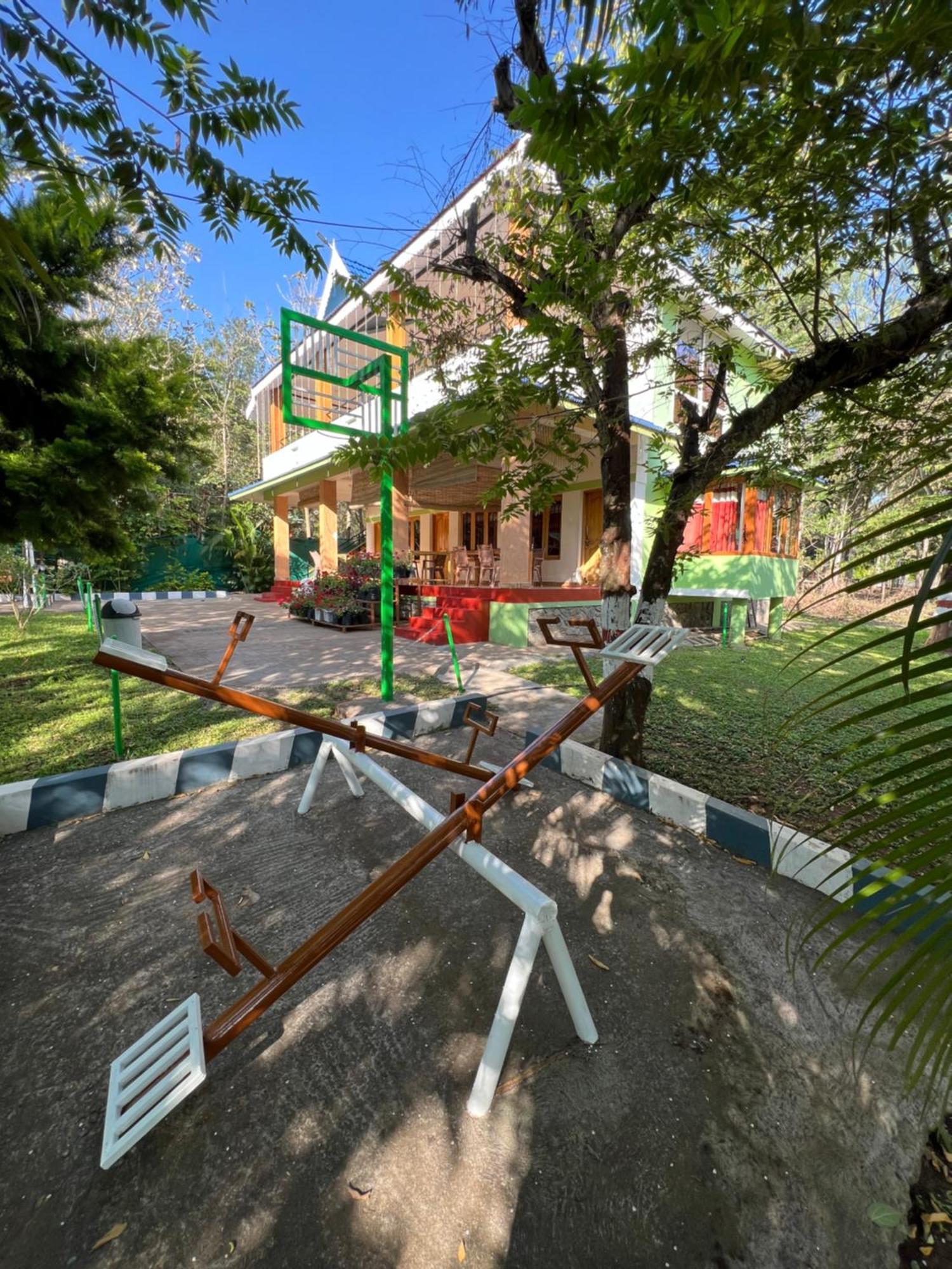 The Midway Jungle Resort Masinagudi Eksteriør bilde