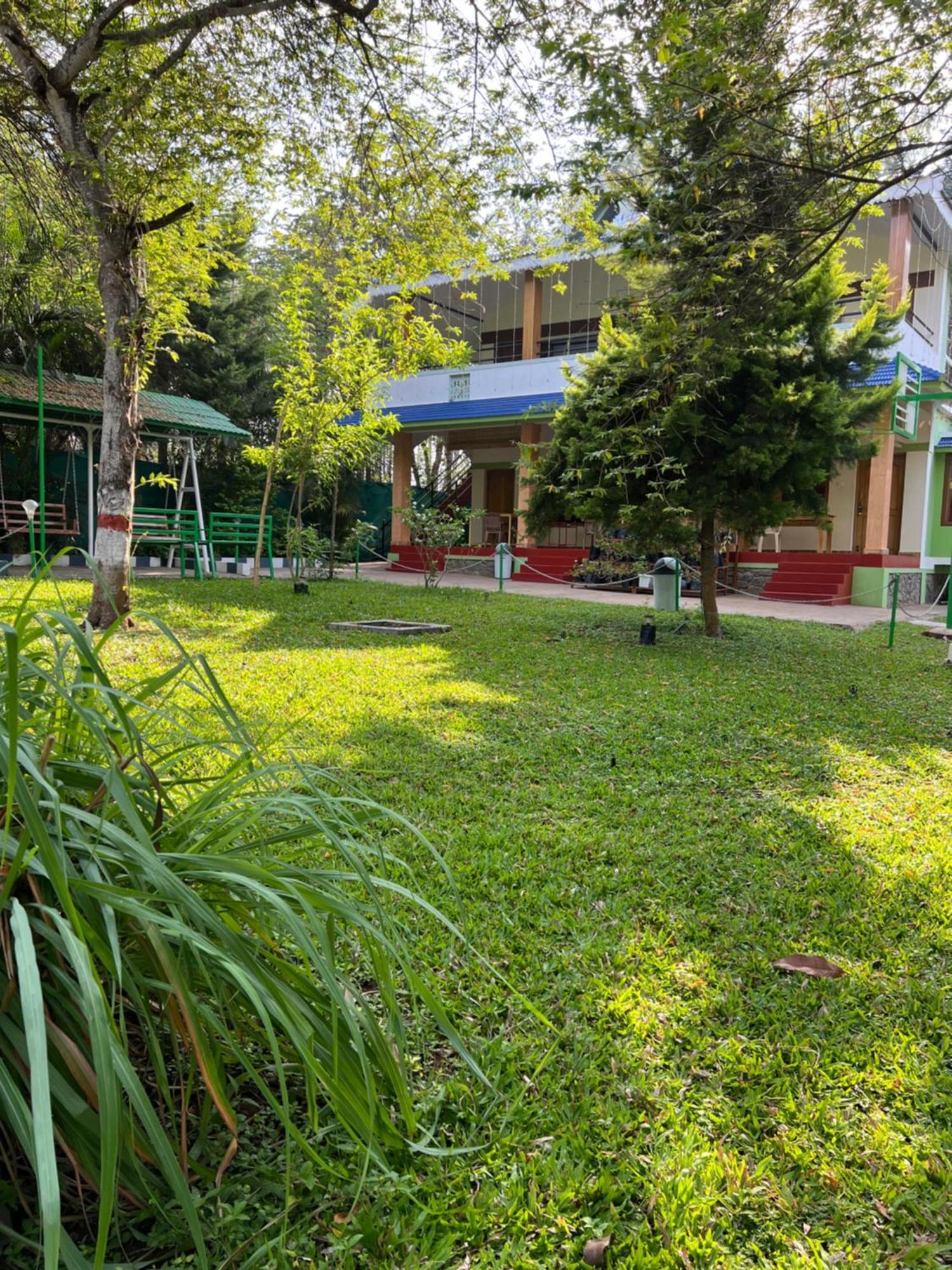 The Midway Jungle Resort Masinagudi Eksteriør bilde